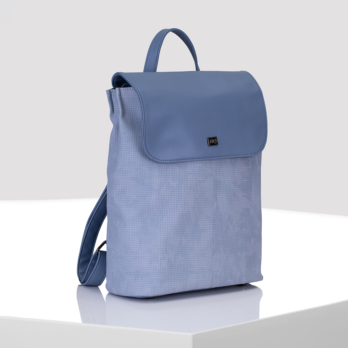 geräumiger Rucksack Perforated Diversity von Bernardo Bossi - 237-019-