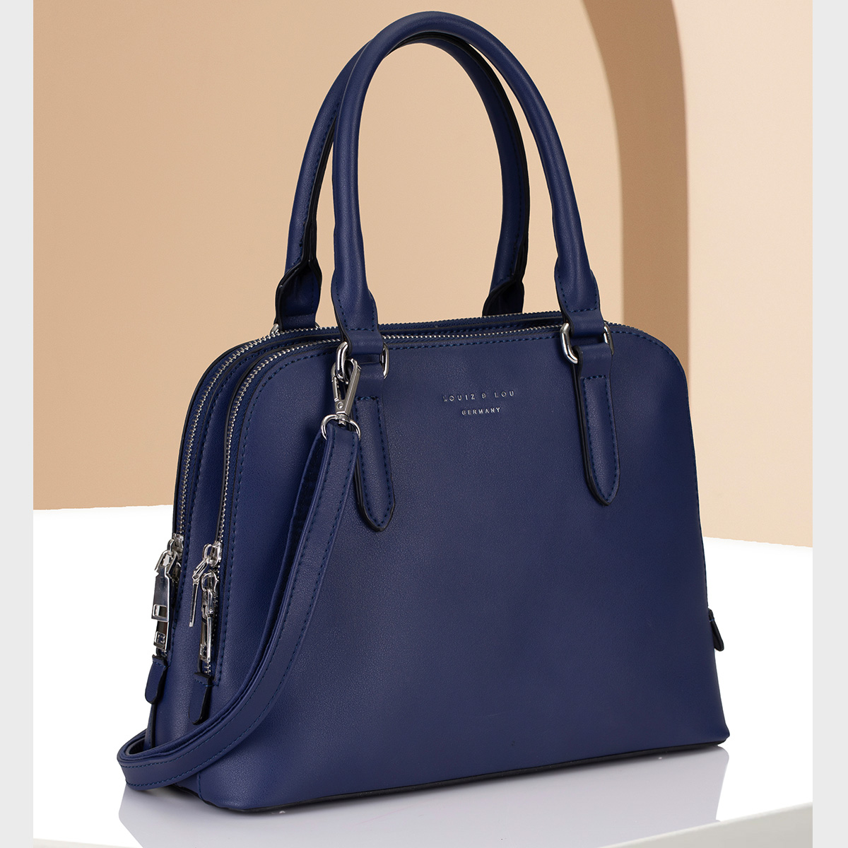 Handtasche Shopper Lara in Trapezform von Louiz&Lou mit 2 RV-Fächern in navy - 2842-65