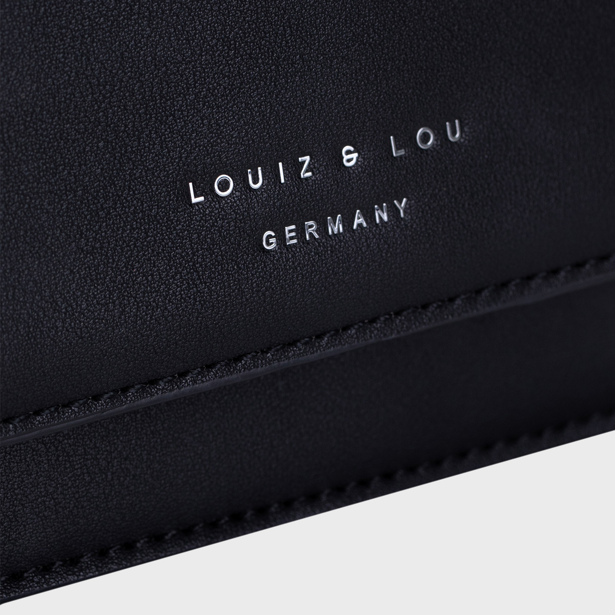 Überschlagtasche Abendtasche Clutch Lara von Louiz&Lou in schwarz - 2840-60